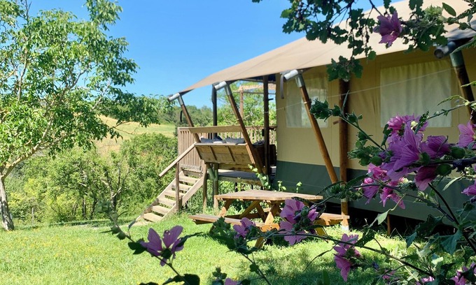 Lapenne Cabina | Glamping Lodge Lautrec | Domaine du Cammazet | Pool| Comfort | Nature