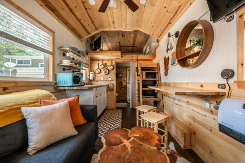 Woodland Park Apartamento | Glamping Under the Stars Firepit, BBQ & Views
