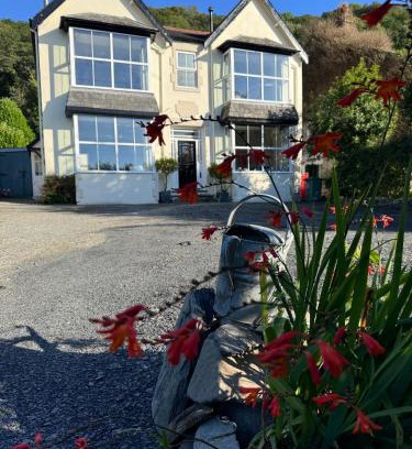 Arthog Casa | Glannant - 5 Bed & 4 Bathroom - Fairbourne, Barmouth, Mawddach Estuary