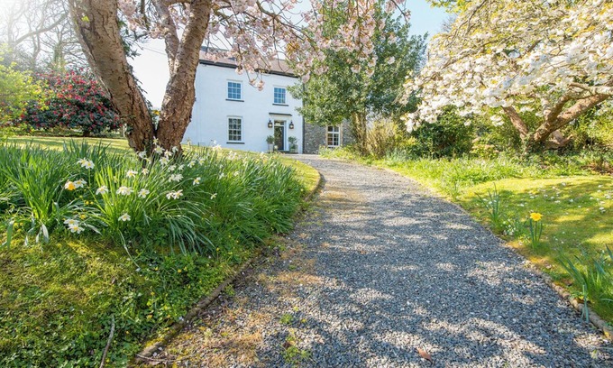 Nolton Cabaña | Glebe House, Holiday Cottage Nolton Haven, Sleeps 14, 7 bedrooms, bathrooms