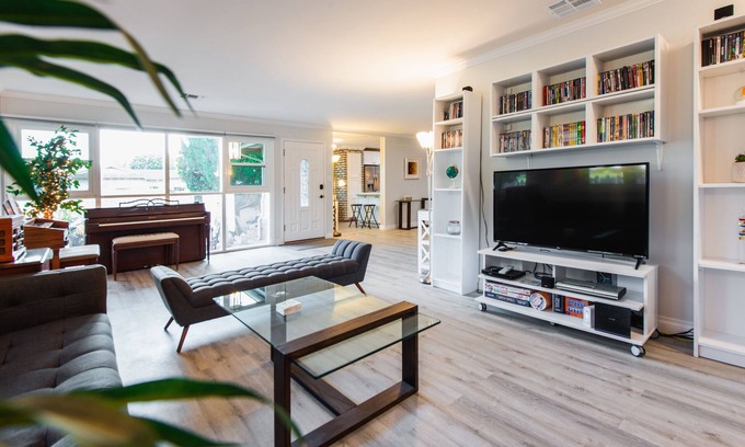 Glendora Casa | Glendora Getaway! Southern California home vacation rental.
