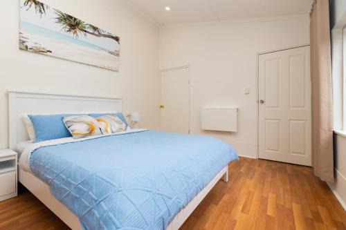 Glenelg North Casa | Glenelg Modern Studio, QBed,Wifi