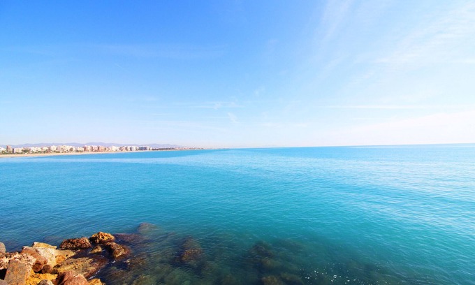 Sagunto Apartamento | Global Properties: Apartamento frente a la Nau II en Puerto de Sagunto
