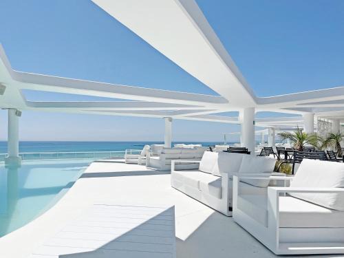 Canet de Berenguer Apartamento | Global Properties, Moderno apartamento con dos terrazas con vistas al mar y a la montaña