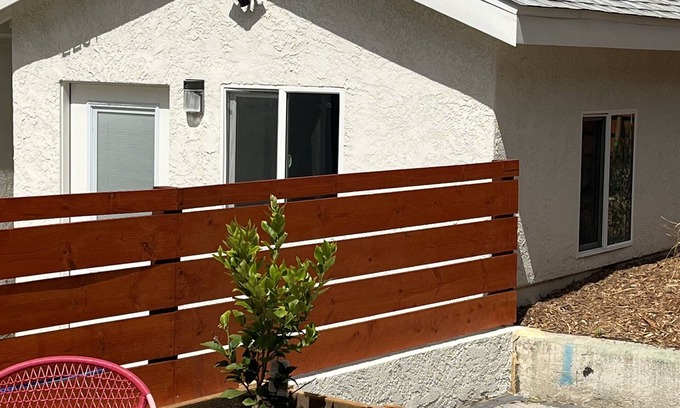 Los Angeles Casa | Glorious Private Tiny House Walk to Hot Spots