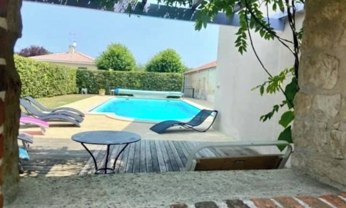 Nalliers Casa | Glycine, gîte sleeps 7