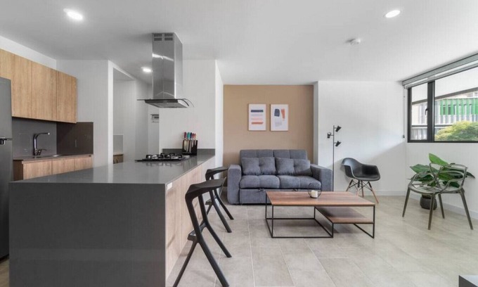 La Aguacatala Apartamento | Go Living 203 · 1BD apt near Milla de Oro with AC by HOUSY HOST
