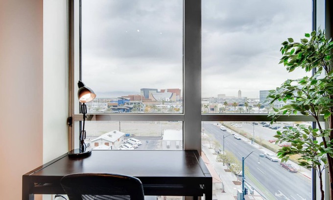 Downtown Las Vegas Condominio | Go Move In