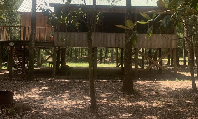 Lucedale Cabina | Go off the beaten path and find "Peace on the River" with family & friends.”