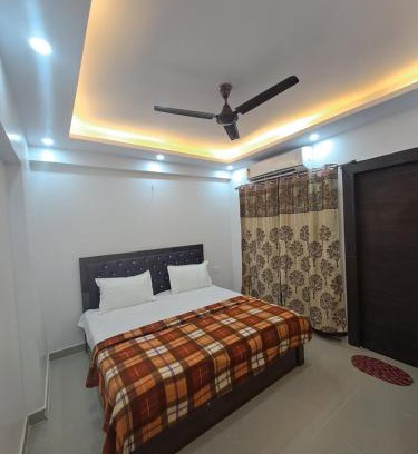 Ghaziabad Apartamento | Gokul 2 BHK Entire Flat, Bharat City, Teela Mod, Nr Hindon Airport ,Bhopura , Ghaziabad