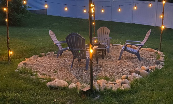 Jefferson City Cabaña | Gold art romantic suite -CNC/ Great Smoky Mountains/Cherokee Lake