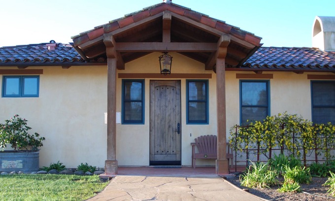 Santa Ynez Cabaña | Medalla de Oro del viñedo / Beautiful Setting / Cocina completa / hipoalergénica