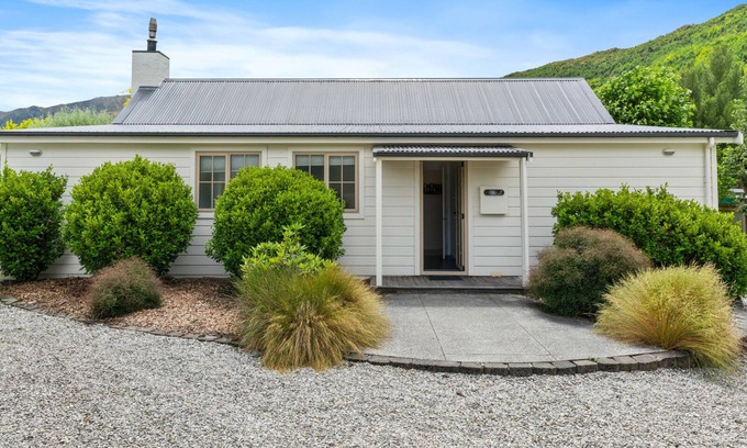 Arrowtown Casa | Gold Rush Cottage - Arrowtown Holiday Home