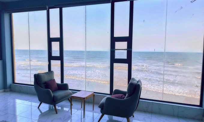 Kokrobite Casa | Gold Shore Villa 3-bedroom house with WiFi and AC in Kokrobite on the Beach