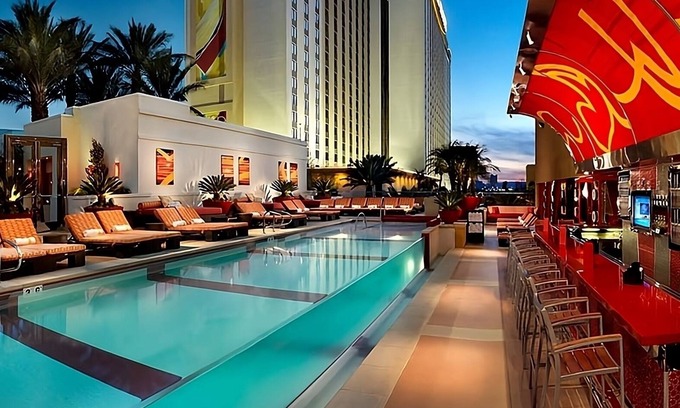 Sunrise Manor Hotel | Gold Tower - Luxury King Unit at Golden Nugget Las Vegas! Pools, Pet-friendly!
