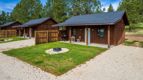 Custer Casa | Gold Valley Camp Cabin 3