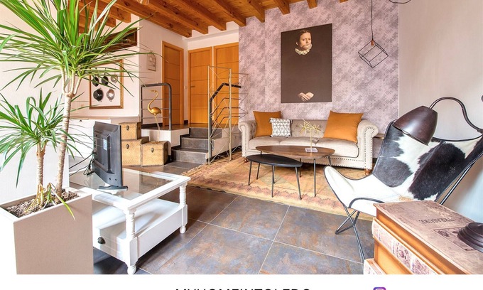 Toledo City Center Apartamento | ~GOLDEN~ by myhomeintoledo.com