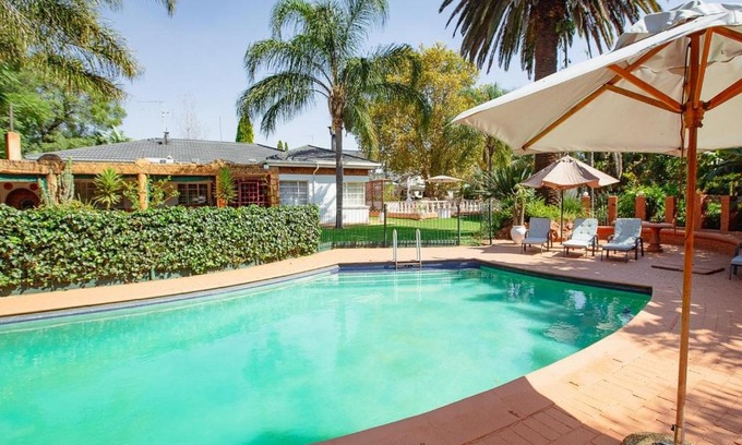 Greater Johannesburg Metropolitan Area Casa | Golden Candle Guest House