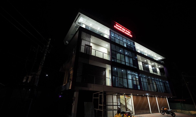Kakabe Cabina | Golden Crest Residences