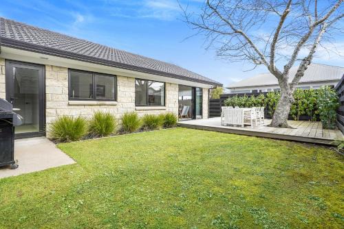 Cambridge Casa | Golden Grove - Cambridge Holiday Home