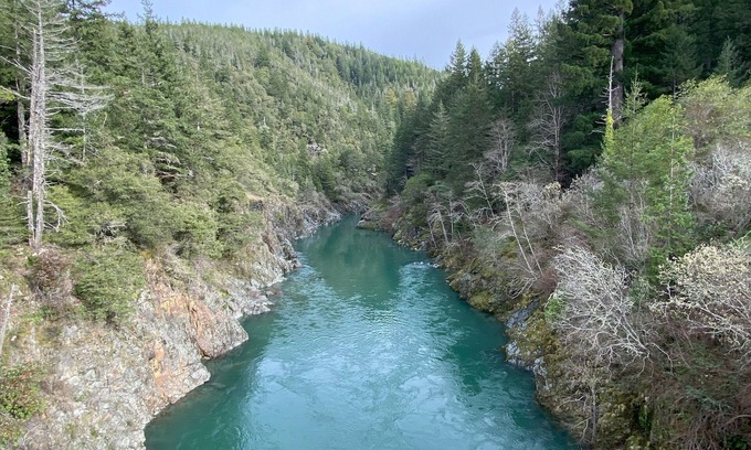 Crescent City Casa | Golden Grove On the River! Amazing home above the Smith River.