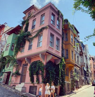 Balat Casa | Golden Horn Views from The Saffron House in Old Istanbul