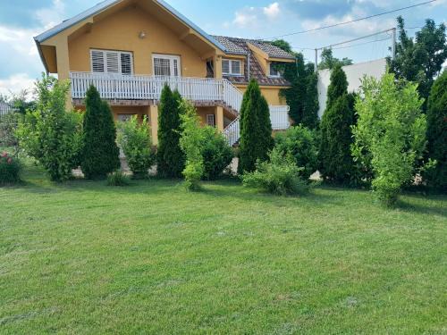 Cacak Apartamento | Golden House Apartments