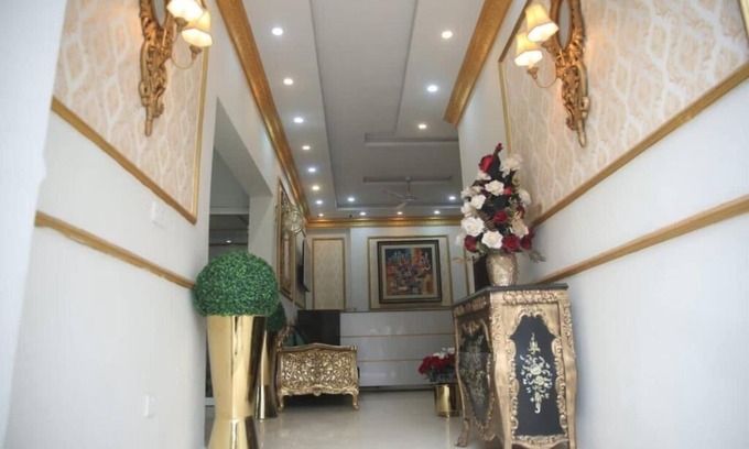 Gulberg Hotel | Golden One Hotel