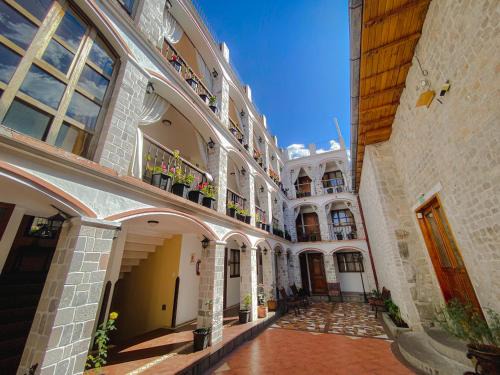 Latacunga Hotel | Golden Rest Latacunga