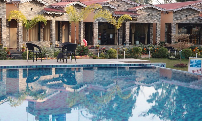 Kanthi Complejo | Golden View Resort & Restaurant
