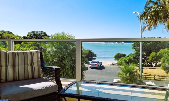 Strand Apartamento | 'Goldwater on Beach', Stunning 3 bedroom apartment opposite the Beach