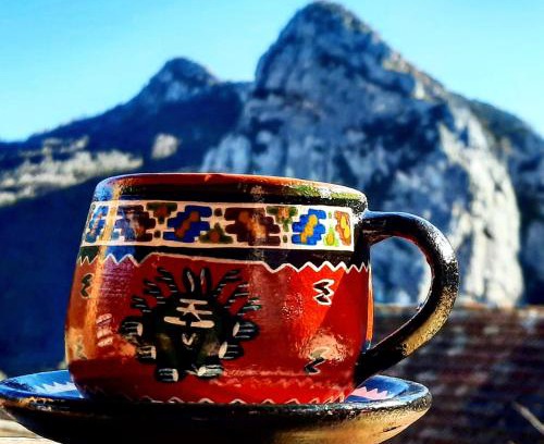 Stara Planina Casa | Golemi kamik Pirot