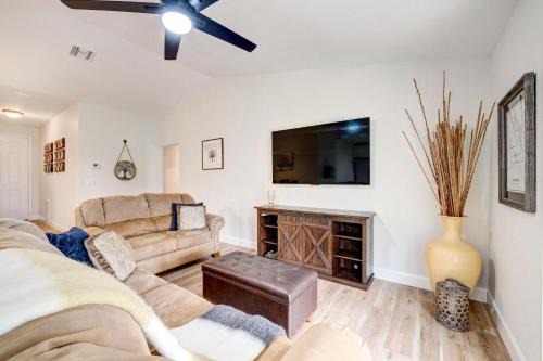 Sun 'N Lake Casa | Golf and Pool Access Pet-Friendly Sebring Home!