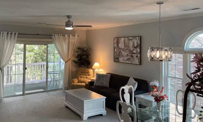 Socastee Condominio | Golf / Beach Retreat in Charming 2-bedroom Condo in Delightful Myrtle Beach