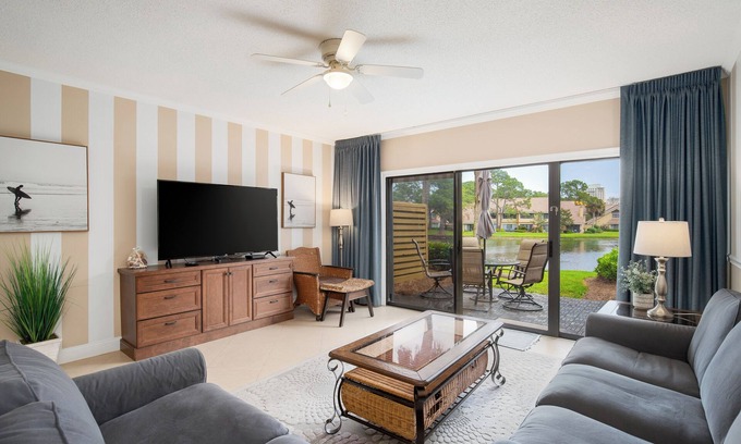 Sandestin Casa | Golf cart, newly renovated villa, pet friendly!