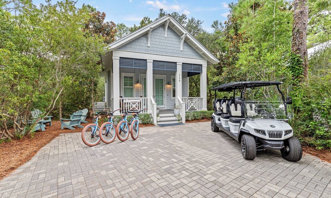 Hammocks of Seagrove Casa | Golf Cart ~ Two Community Pools ~ Close to Seaside ~ Fully Stocked Kitchen