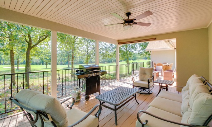 Hot Springs Village Casa | Golf Course View: Elegant Hot Springs Village Home