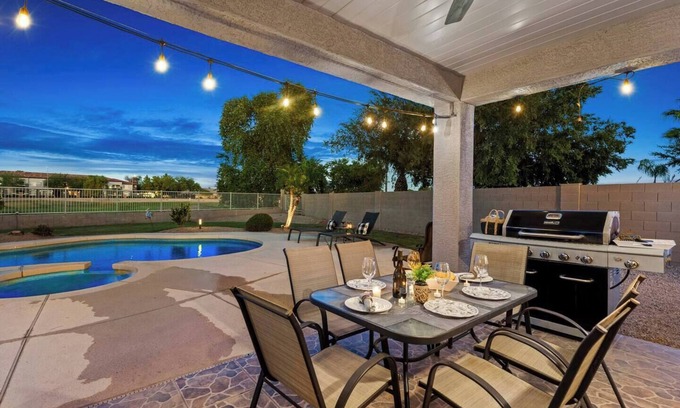 Coldwater Springs Casa | Golf Course Executive home with FREE Heated Pool!