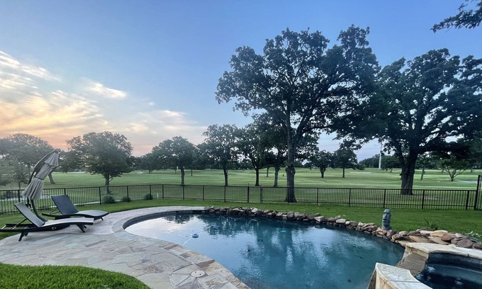 Corinth Casa | Golf Course House w/ pool & hot tub