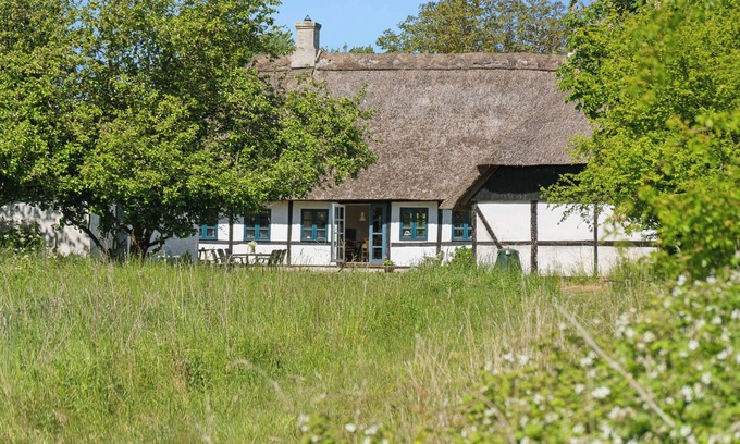 Østerskov Casa | Golf holiday in thatched house near Langeland