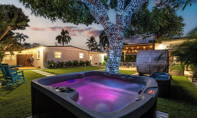 Palm Springs Casa | Golf, Sauna, Cold Plunge, Pool, Hot Tub & Theater