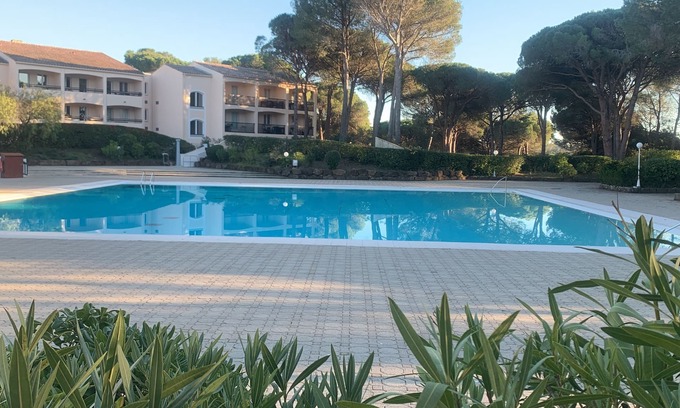 Valescure Apartamento | Golfs de Valescure Beautiful 6-person apartment