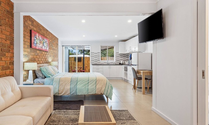 Rosebud Casa | Golfside Getaway 2 by Ready Set Stay