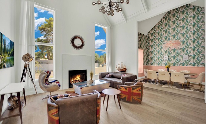 Winchester Casa | Golfside Villa 4300sf 4BD/4BA w/Pool, Sauna, Hot Tub - Near Strip