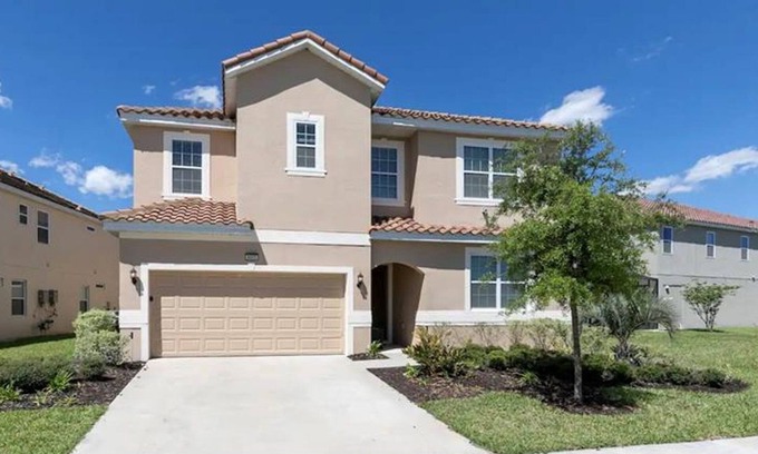 Loughman Casa | Good Place Rentals #11