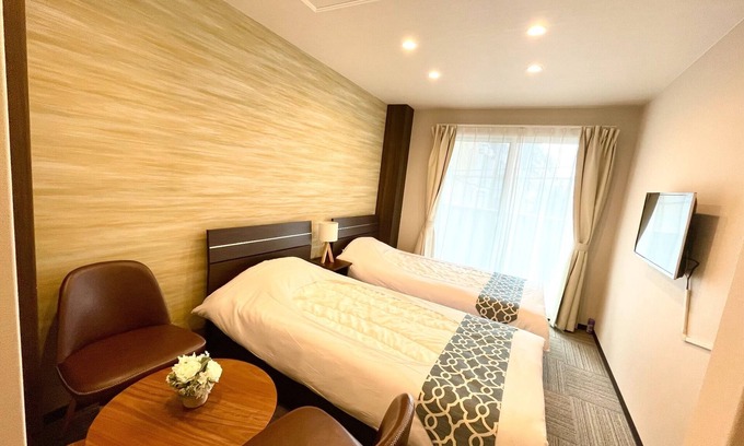 Sugamo Hotel | Good sunlight Wifi available 2 single beds 202 / Toshima-ku Tokyo