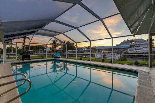 Siesta Isle Casa | Good Vibes and Tan Lines! Private Beach with Heated Pool - Villa Good Times, Fort Myers Beach