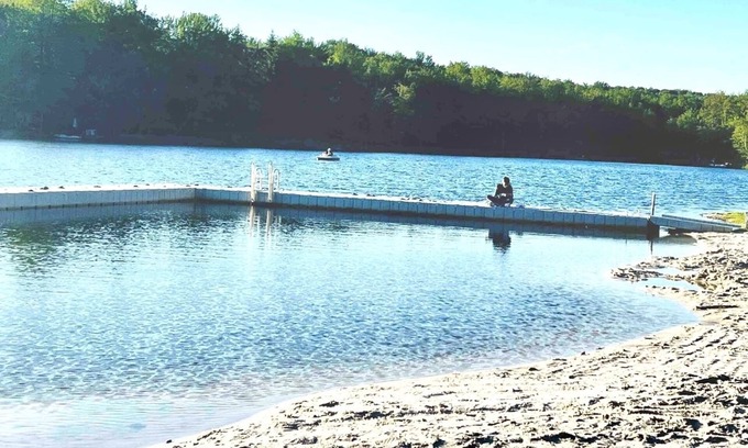 Tobyhanna Cabaña | Good Vibes Only! 2hrs from NYC near Skiing/Snowtubing/Waterparks