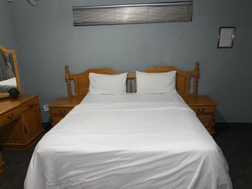 Windhoek Cama Y Desayuno | GOODLIVING B&B GUESTHOUSE