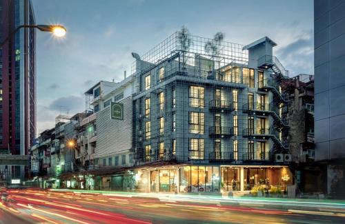 Phra Khanong Nuea Hotel | Goose Living